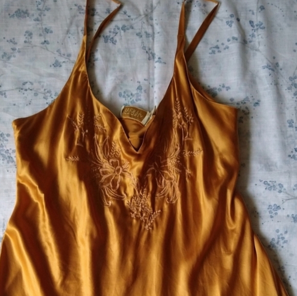 Victoria Secret 🍁100% Silk Slips 🍁size L - Picture 10 of 12